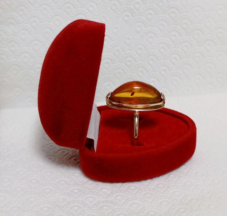 Золотое кольцо Янтарь, 583 п. вес 3,25 г. СССР.