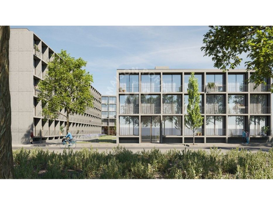 Apartamento T0 com Varanda e Lugar de Garagem próximo ao Centro em ...