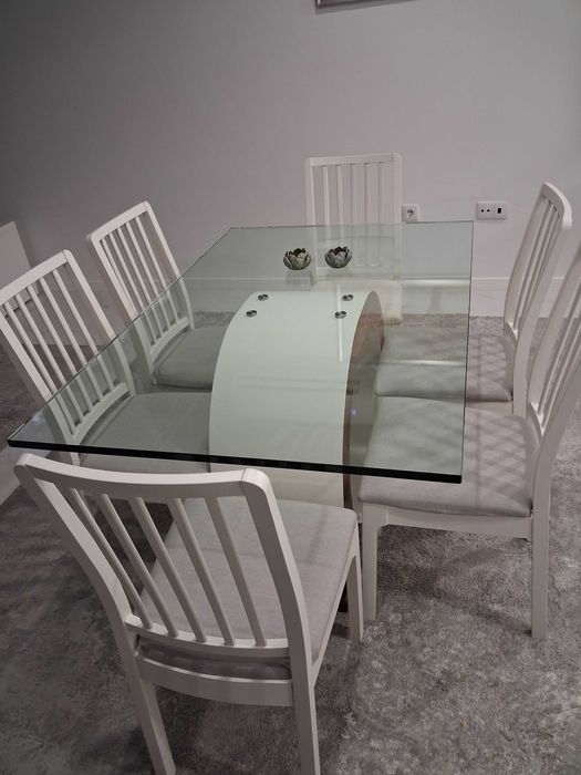 Mesa e Cadeiras Bom Estado