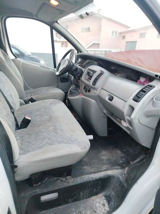 Opel vivaro longa