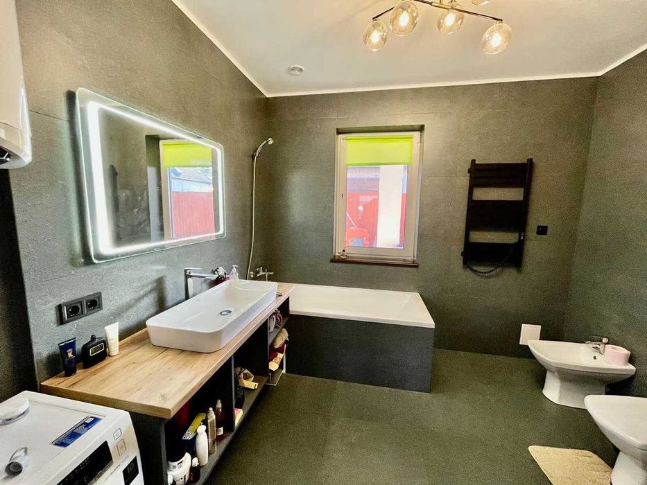 Одноповерховий будинок з ремонтом у новій котеджній забудові Бучі!