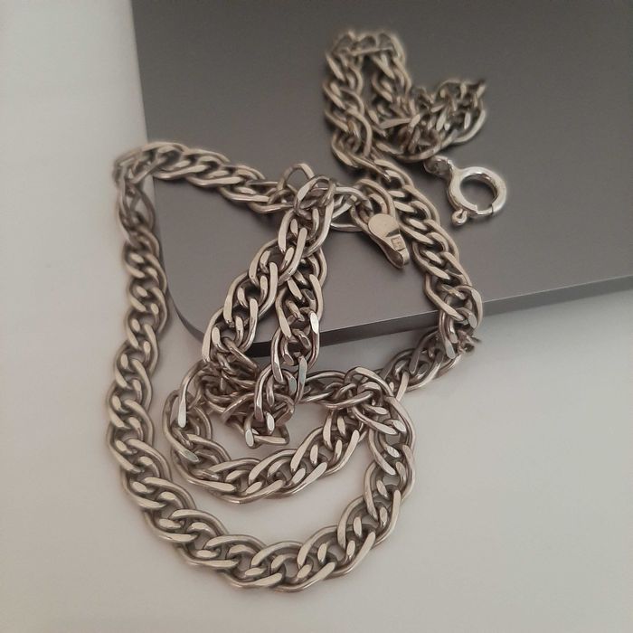 Srebrny naszyjnik łańcuch