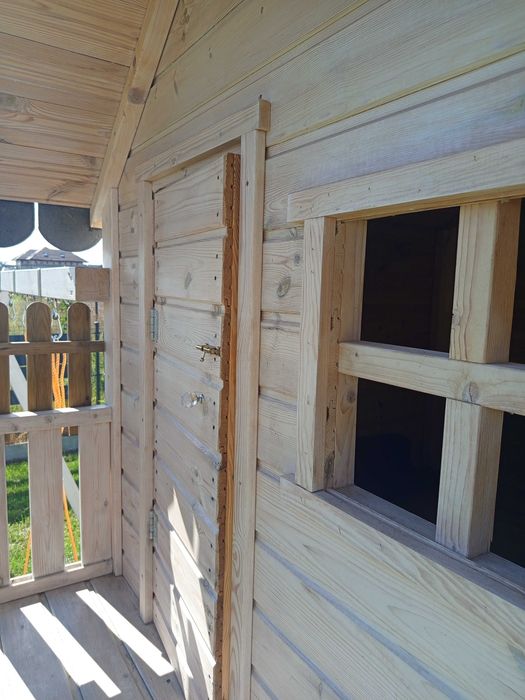 Domek drewniany plac zabaw dla dzieci