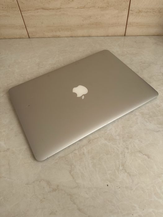 Apple Macbook Air 2011