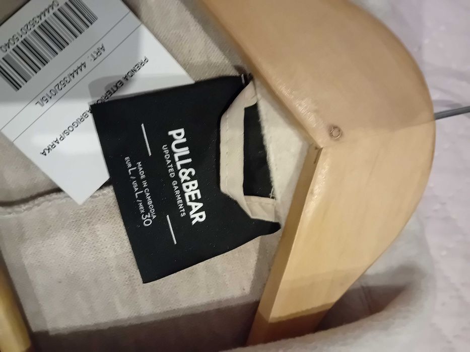 Casaco mulher novo Pull e bear