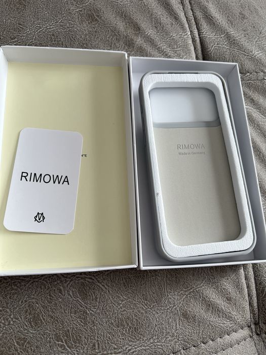 Capa Rimowa  iphone 17 pro max