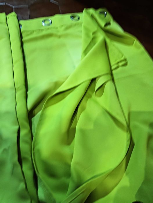4 cortinas verdes grossas