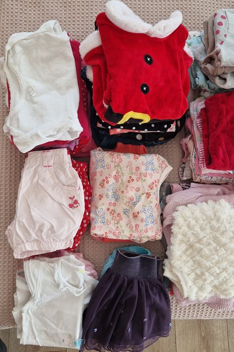 Paka ubranek dla dziewczynki 74 i 80