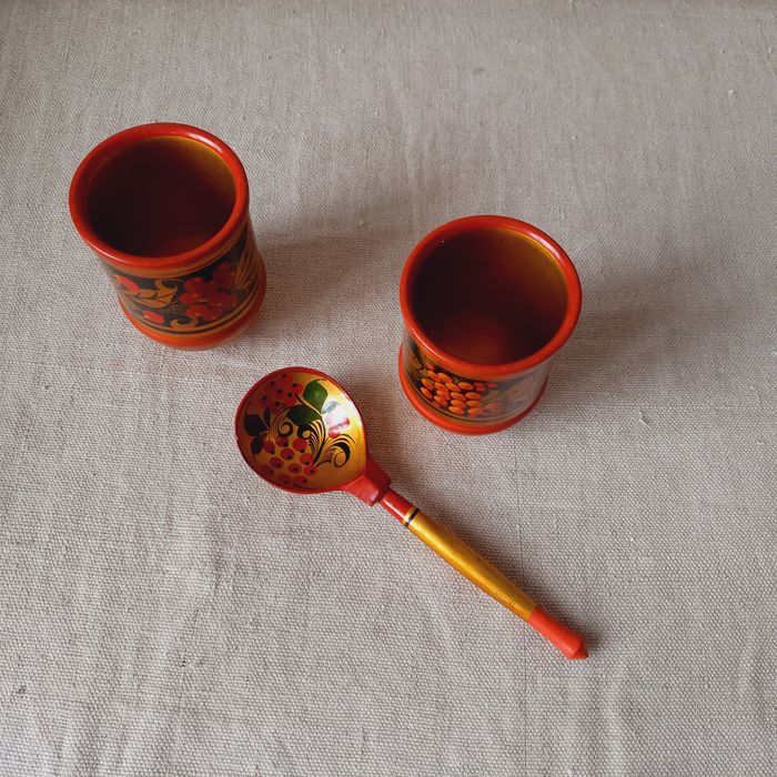Дерев'яні бокали, ложка, ручний розпис Хохлома