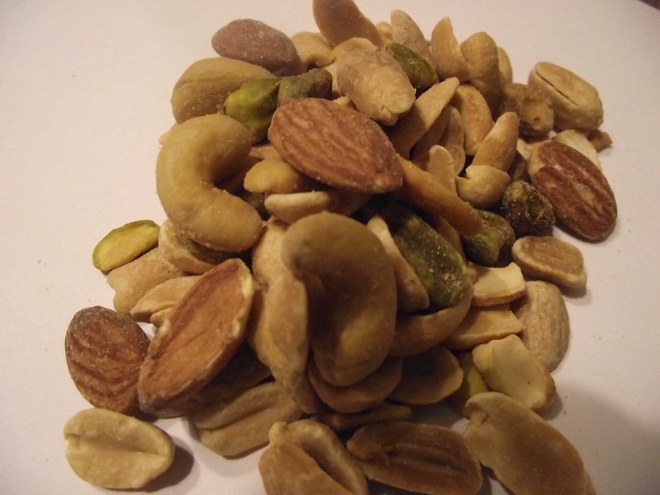 orzechy gotowe obrane   cena  hit wysyłka