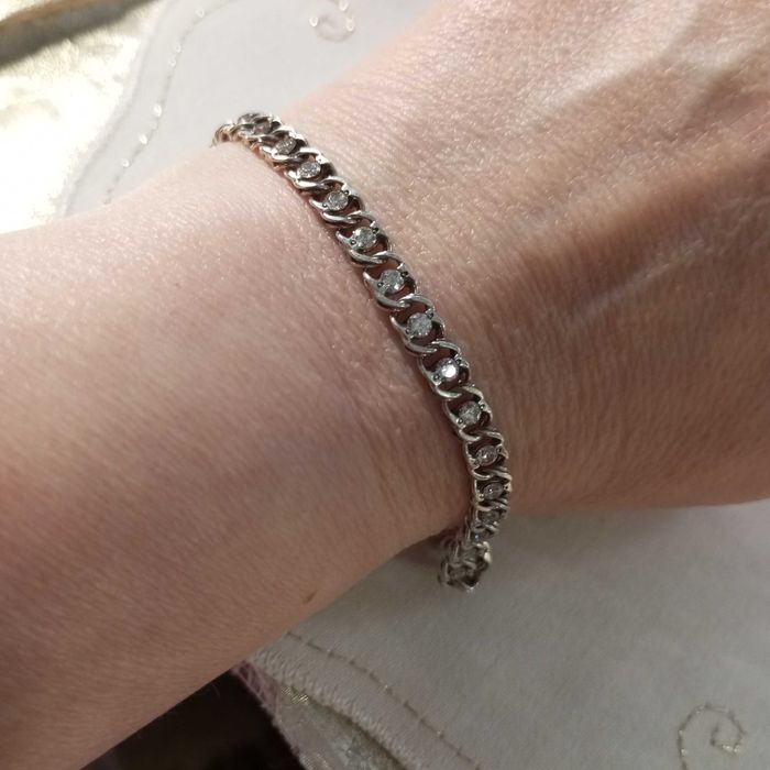 Гламурний браслет з срібла бісмарк з камінцями, 18,0 см.