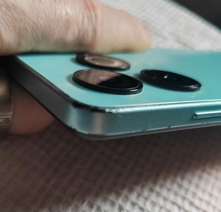 Infinix SMART 8 4/128 під ремонт або відновлення.