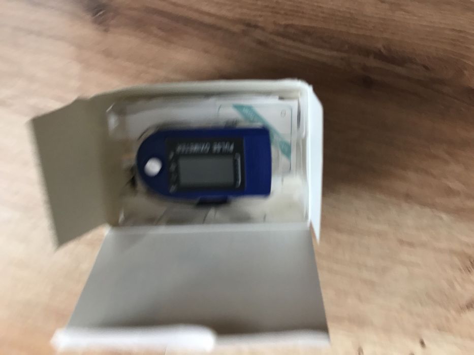 Pulsoksymetr nowy nieużywany