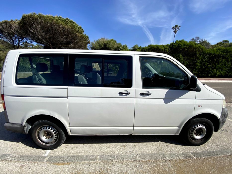 VW Transporter 2008 - 199 000 Km - 9 lugares