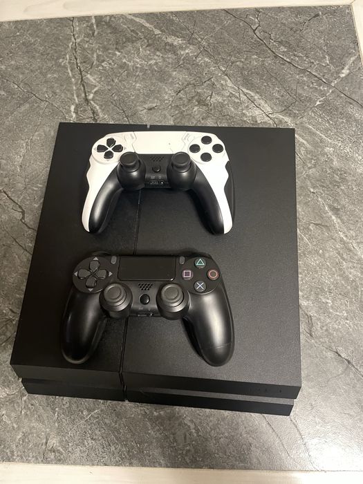 Продам PlayStation 4 Fat 500gb