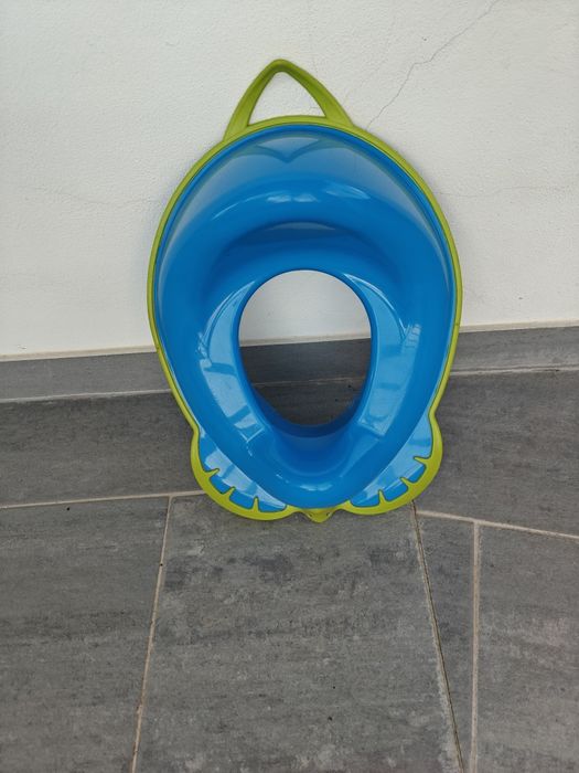 Adaptador de sanitas para crianças