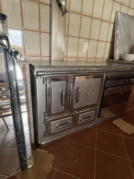 Fogão a lenha, gás e elétrico novo