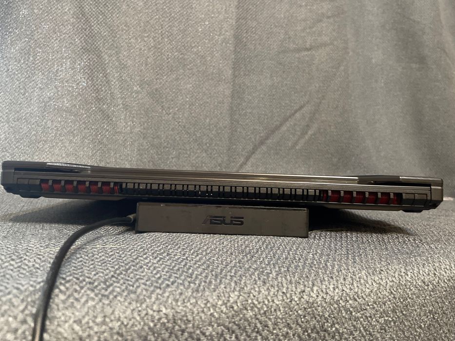 ASUS TUF Gaming i5-9300H / GTX 1650