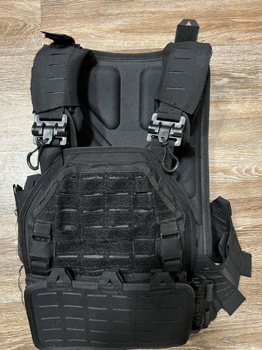 Продам плитоноску якеда