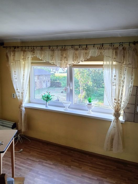 Eleganckie zasłony z lambrekinem