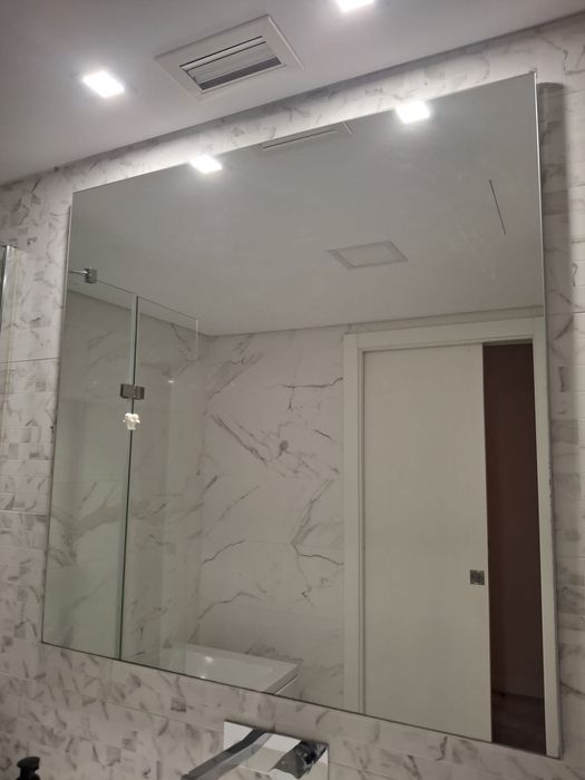 Lote Casa de Banho - Banheira 170 + Móvel + Espelho 100 + Vidro + Torneira BRUMA (Disponível em dez)