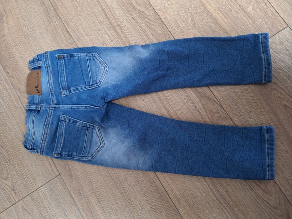 Sprzedam jeansy dziecięce slimfit