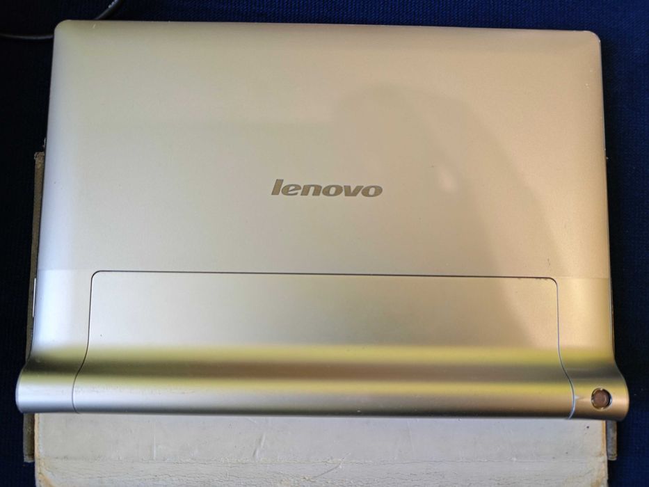 Lenovo tabletu YOGA 10 HD (B8080-F)