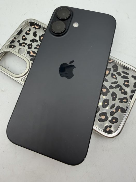 Smartfon iPhone 16 128GB, bateria 92%, bdb stan, Bez blokad