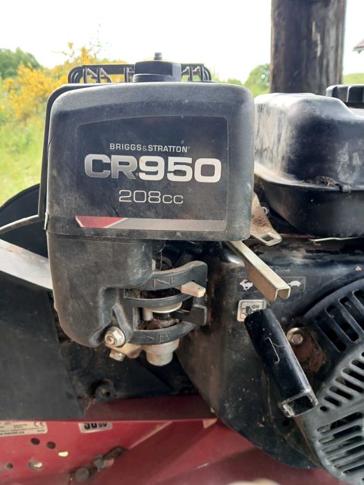 Glebozgryzarka hecht 790BS