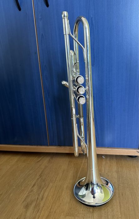 Trąbka Bb Arnolnd&Sons ATR-235 S (z futerałem)