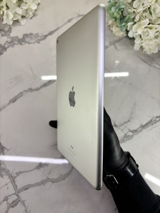 Чудовий iPad 6 32GB Neverlock 94%AKБ (Магазин Гарантія)
