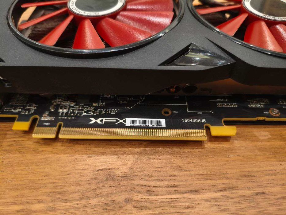 Placa Gráfica XFX AMD Radeon RX 570 4GB GDDR5 - Impecável
