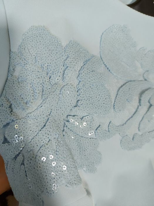 Сукня блакитна з пайєтками