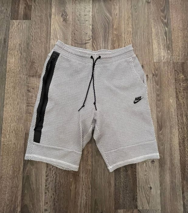 Чоловічі шорти Nike Tech Fleece Printed