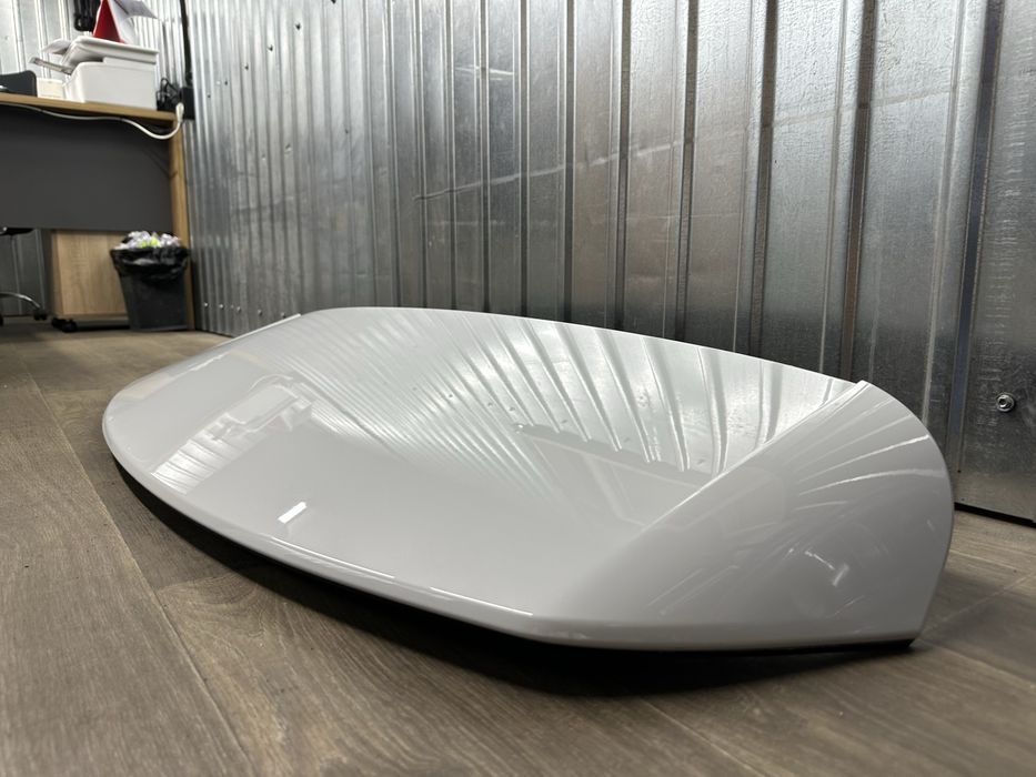 Спойлер крышки багажника S9R белый цвет Audi E-tron 50,55 Q8 4KE827933