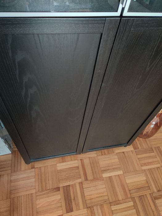 Estante c/portas de vidro, preto efeito carvalho