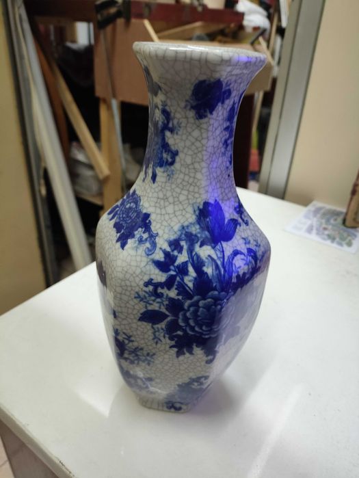 Jarra em Porcelana Antiga azul e branco