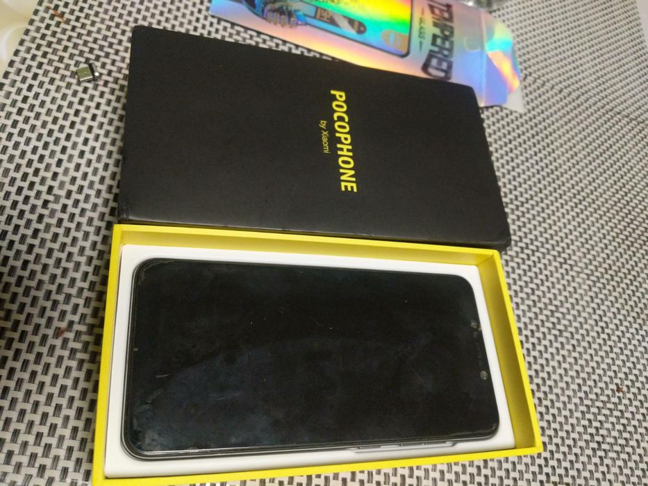 Pocophone F1 Snapdragon 845 ігровий смартфон флагман