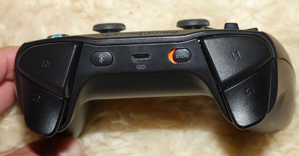 Оригинальный беспроводной геймпад  SteelSeries Nimbus для Apple (iPhone / iPad / Apple TV)