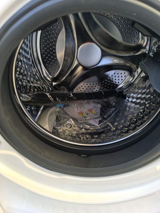 Máquina de Lavar e Secar Roupa Becken Boostwash