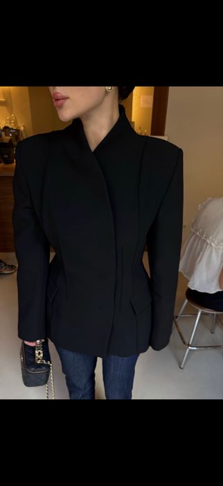 Приталений  піджак Zara