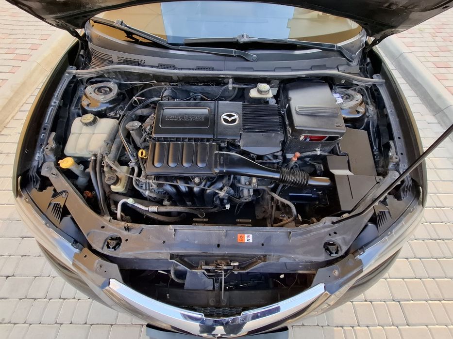 Мазда 3  MAZDA 3 автомат