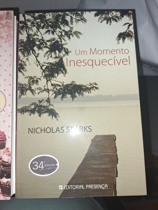 Livro " Um momento inesquecível"