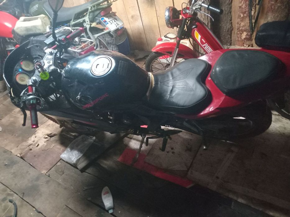 Продам або обміняю на машину  Мустанг мт 200