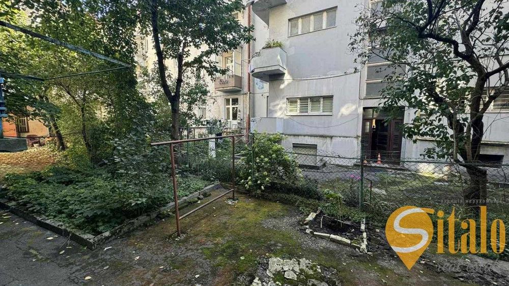 Продаж 2 кімнатної квартири у ближньому центрі Львова, вулиця Чубая