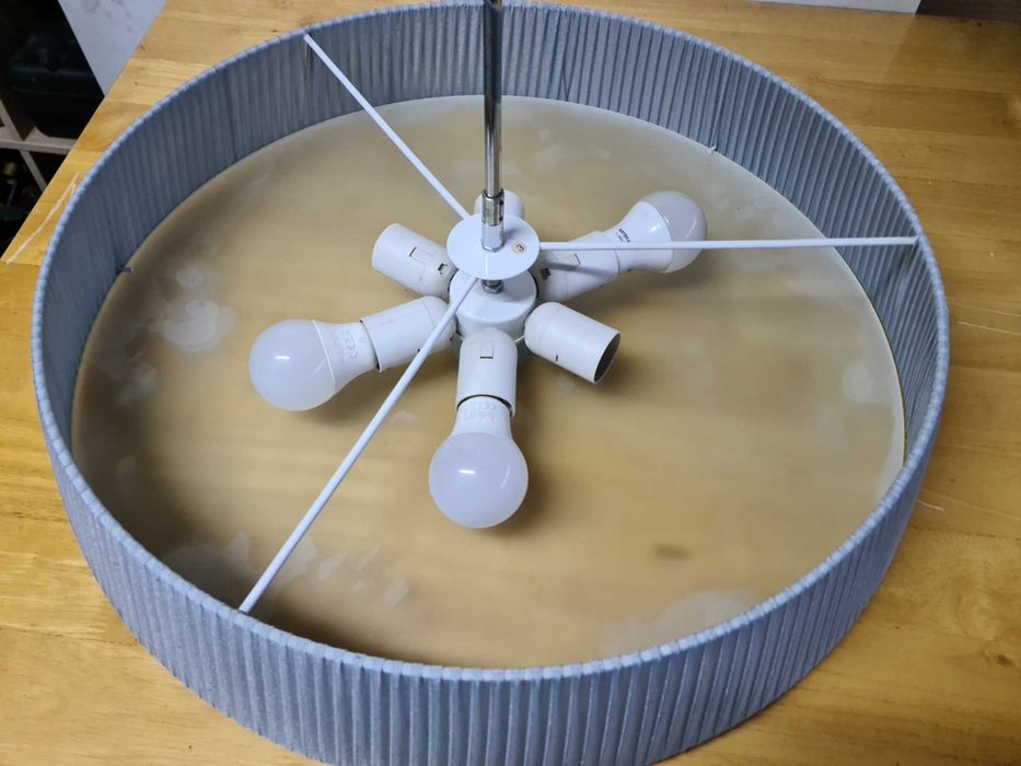 Candieiro de teto muito elegante