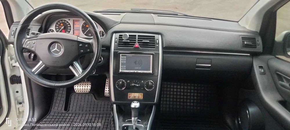 Мерседес-Бенц Б-Класс B 180