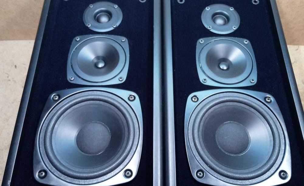 Відмінна акустика Yamaha NS-G 10.  Peerless.