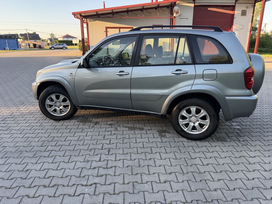 Toyota rav 4 2005r