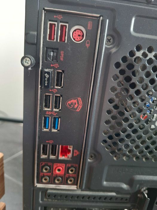 NOX,GAMING, 16RAM,4gb placa,AMD FX6 6 CORE3.9GHZ,WI-FI+bluetooth,W11,